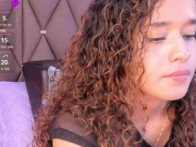 AngelinaFerrer webcam