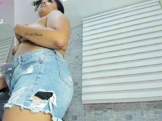 HannaCeleste webcam
