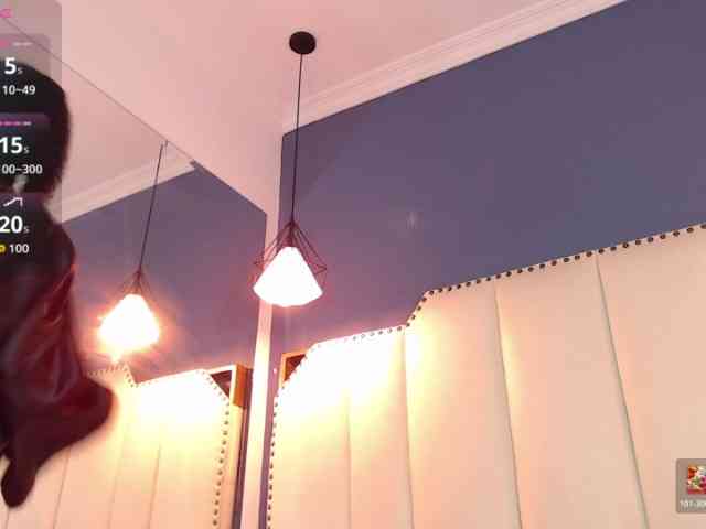 HannaCeleste webcam