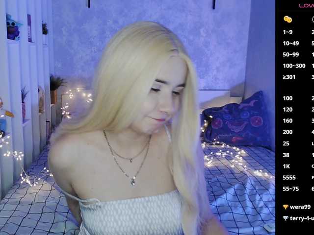 EffieStonem live cam on BongaCams