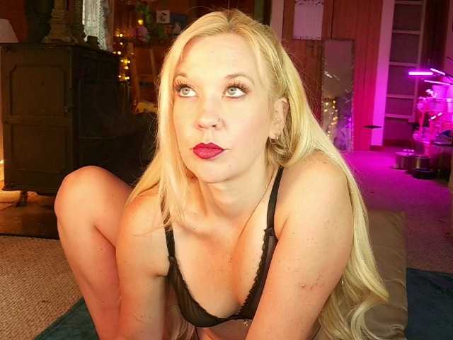 SashaJane