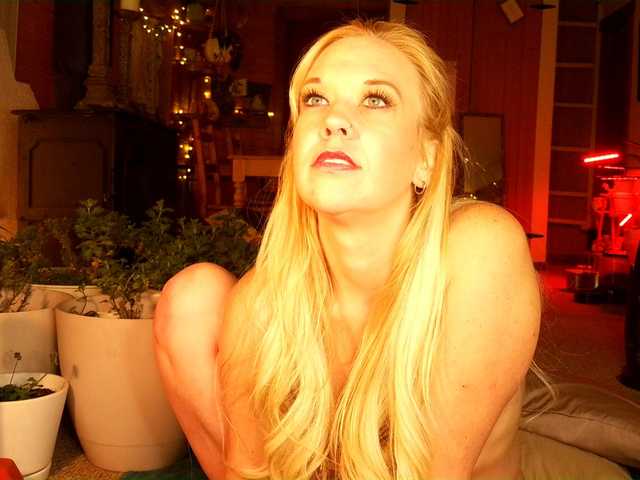 SashaJane live cam on BongaCams