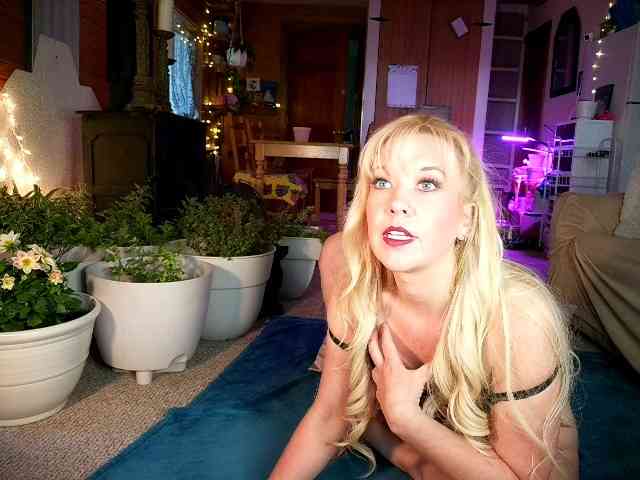 SashaJane webcam