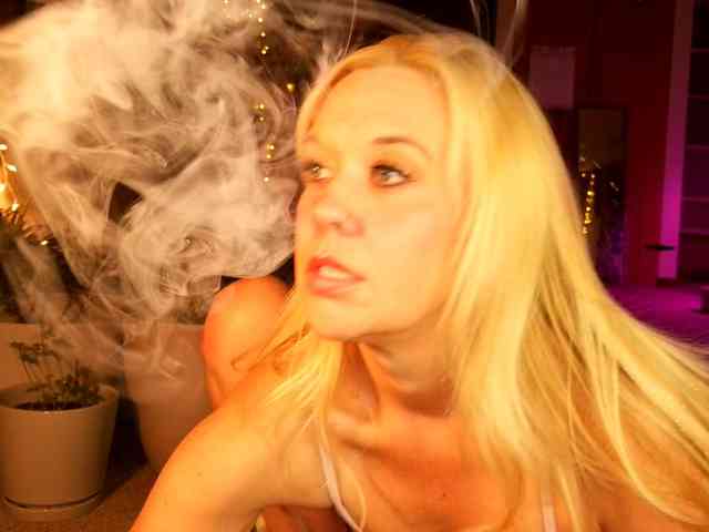 SashaJane webcam