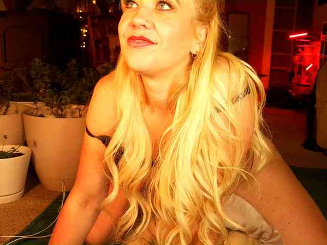 SashaJane