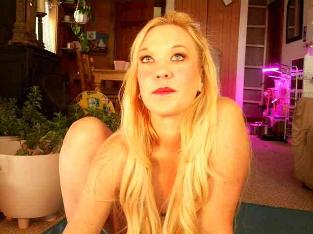 SashaJane
