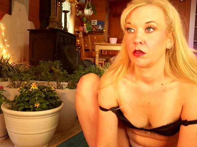 SashaJane