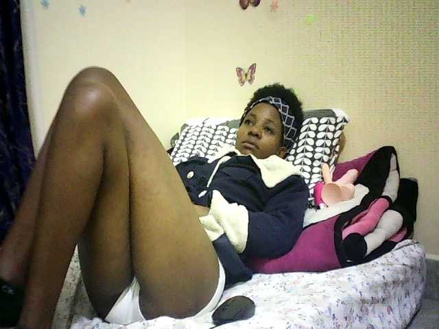 Blackfoxb live cam on BongaCams