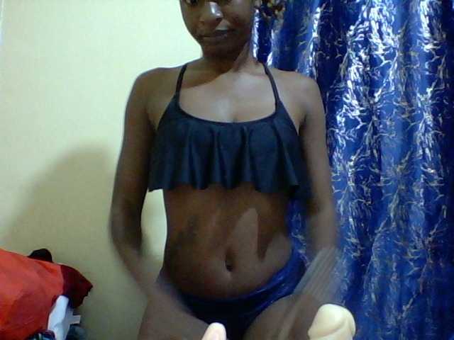 Blackfoxb live cam on BongaCams