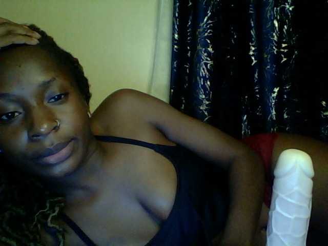 Blackfoxb live cam on BongaCams
