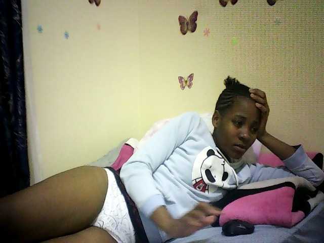 Blackfoxb live cam on BongaCams