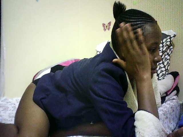 Blackfoxb live cam on BongaCams