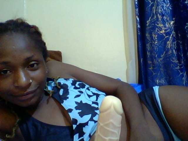 Blackfoxb live cam on BongaCams