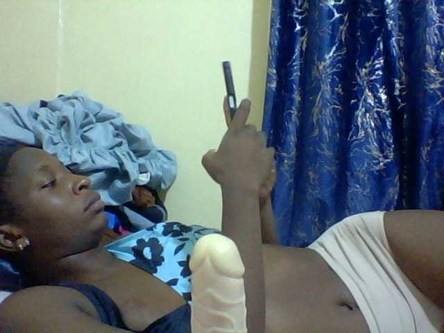 Blackfoxb live cam on BongaCams