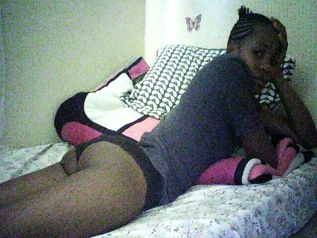 Blackfoxb live cam on BongaCams