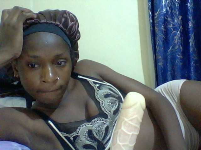 Blackfoxb live cam on BongaCams
