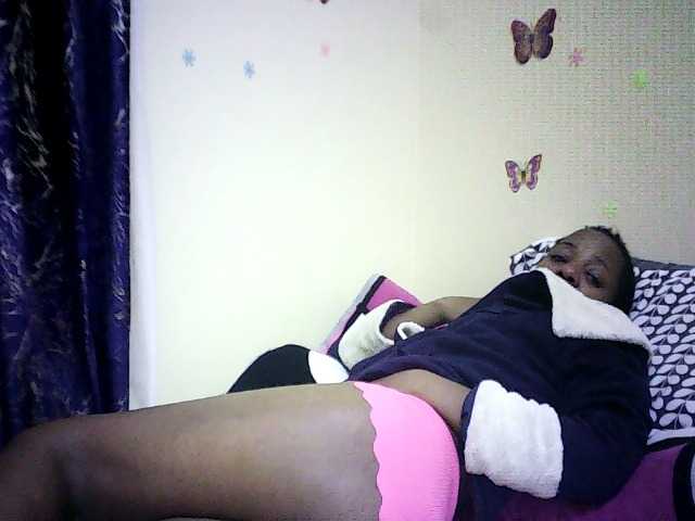 Blackfoxb live cam on BongaCams