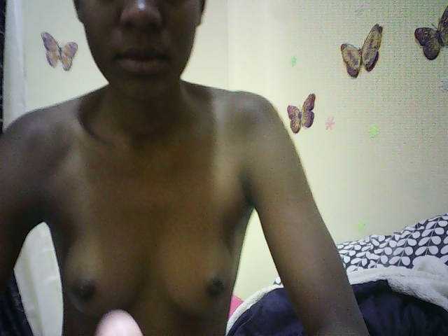 Blackfoxb live cam on BongaCams