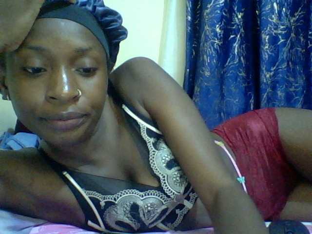 Blackfoxb live cam on BongaCams