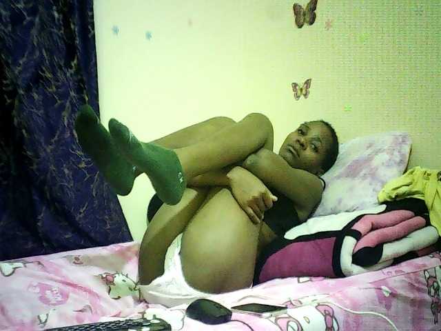 Blackfoxb live cam on BongaCams