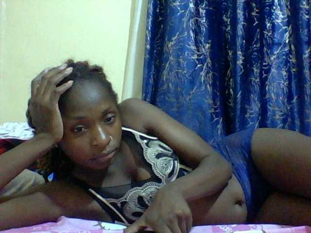 Blackfoxb live cam on BongaCams