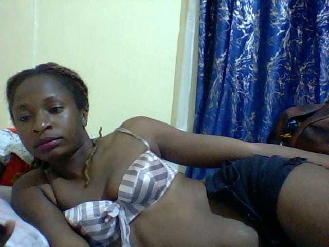Blackfoxb live cam on BongaCams