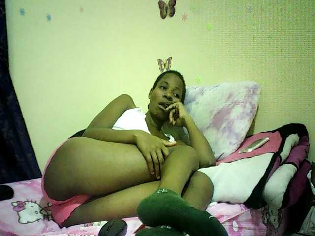 Blackfoxb live cam on BongaCams