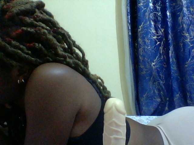 Blackfoxb live cam on BongaCams