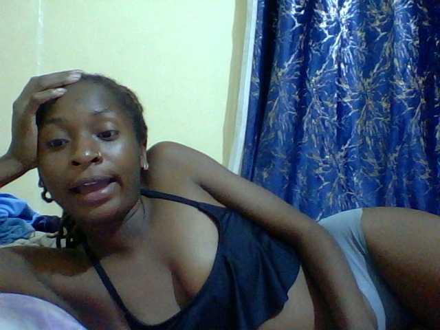 Blackfoxb live cam on BongaCams