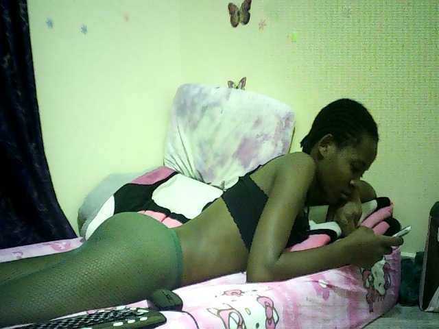 Blackfoxb live cam on BongaCams