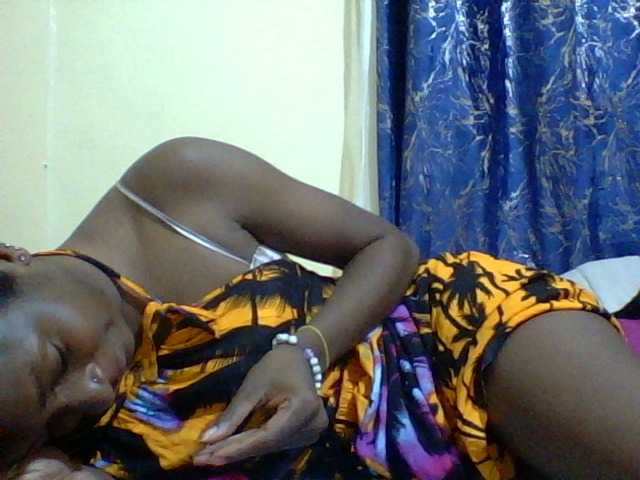 Blackfoxb live cam on BongaCams