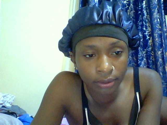 Blackfoxb live cam on BongaCams