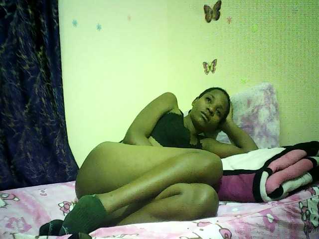 Blackfoxb live cam on BongaCams