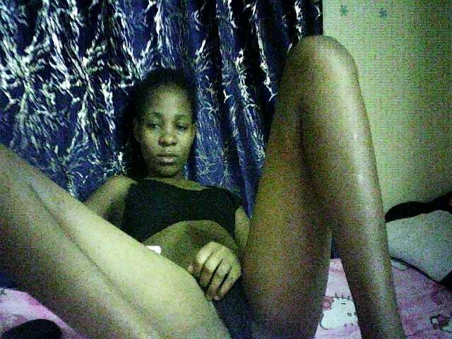 Blackfoxb live cam on BongaCams