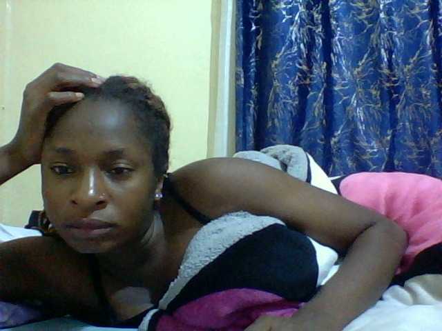 Blackfoxb live cam on BongaCams
