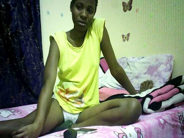 Blackfoxb live cam on BongaCams