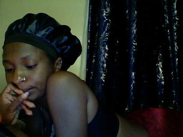 Blackfoxb live cam on BongaCams