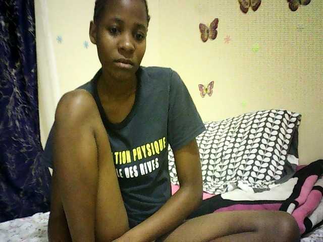 Blackfoxb live cam on BongaCams