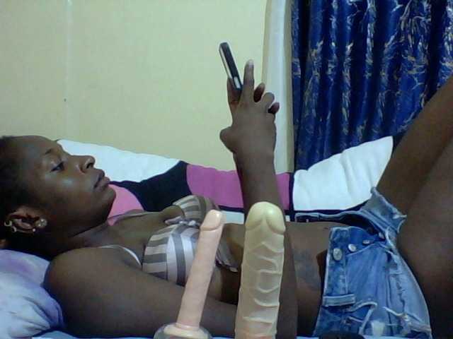 Blackfoxb live cam on BongaCams