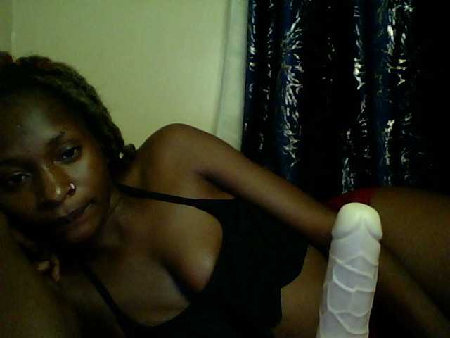 Blackfoxb live cam on BongaCams