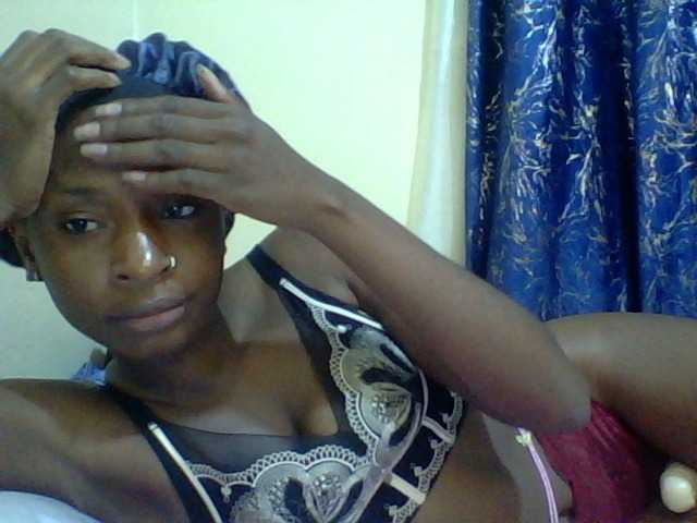 Blackfoxb live cam on BongaCams