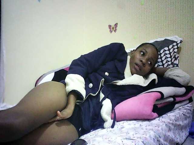 Blackfoxb live cam on BongaCams