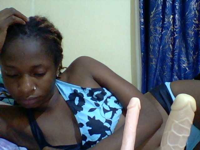 Blackfoxb live cam on BongaCams
