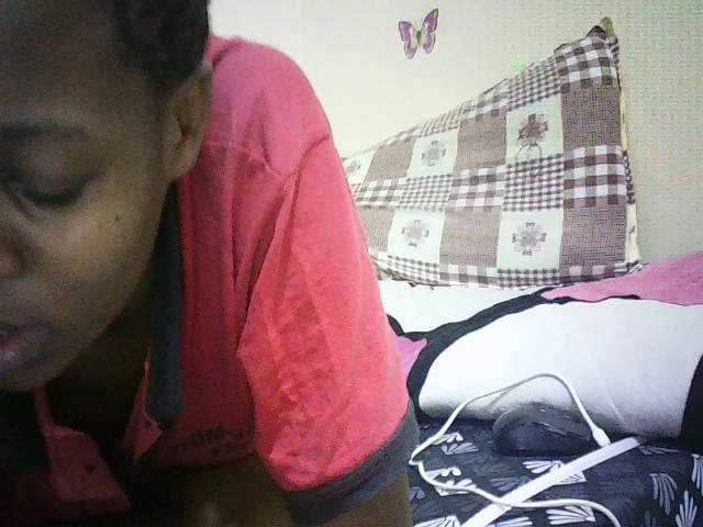 Blackfoxb live cam on BongaCams