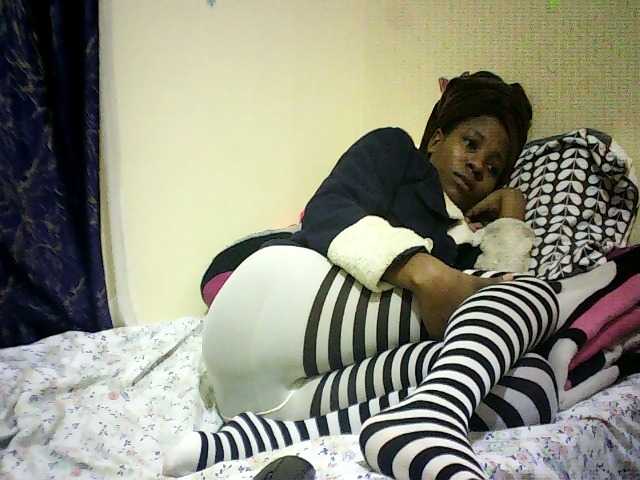 Blackfoxb live cam on BongaCams