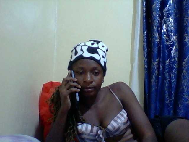 Blackfoxb live cam on BongaCams