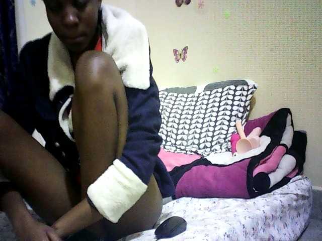 Blackfoxb live cam on BongaCams