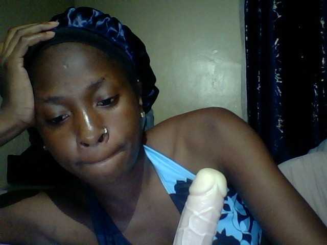 Blackfoxb live cam on BongaCams