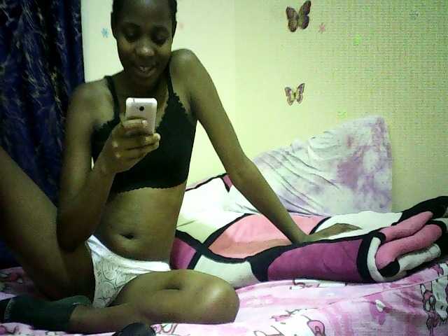 Blackfoxb live cam on BongaCams