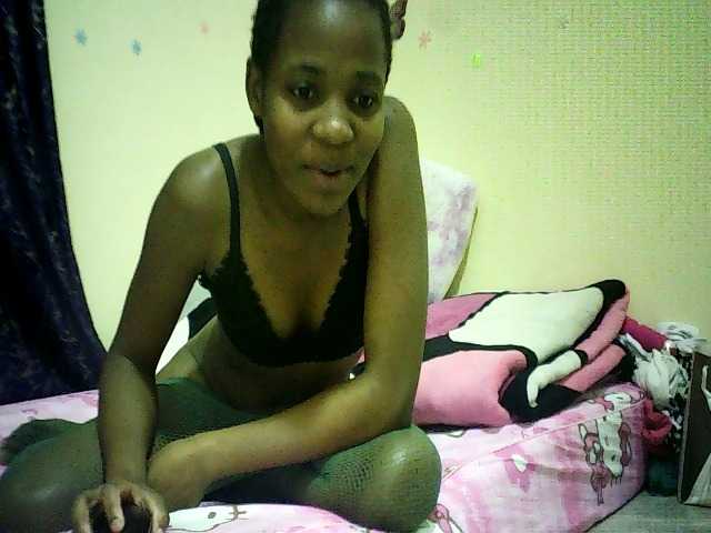 Blackfoxb live cam on BongaCams